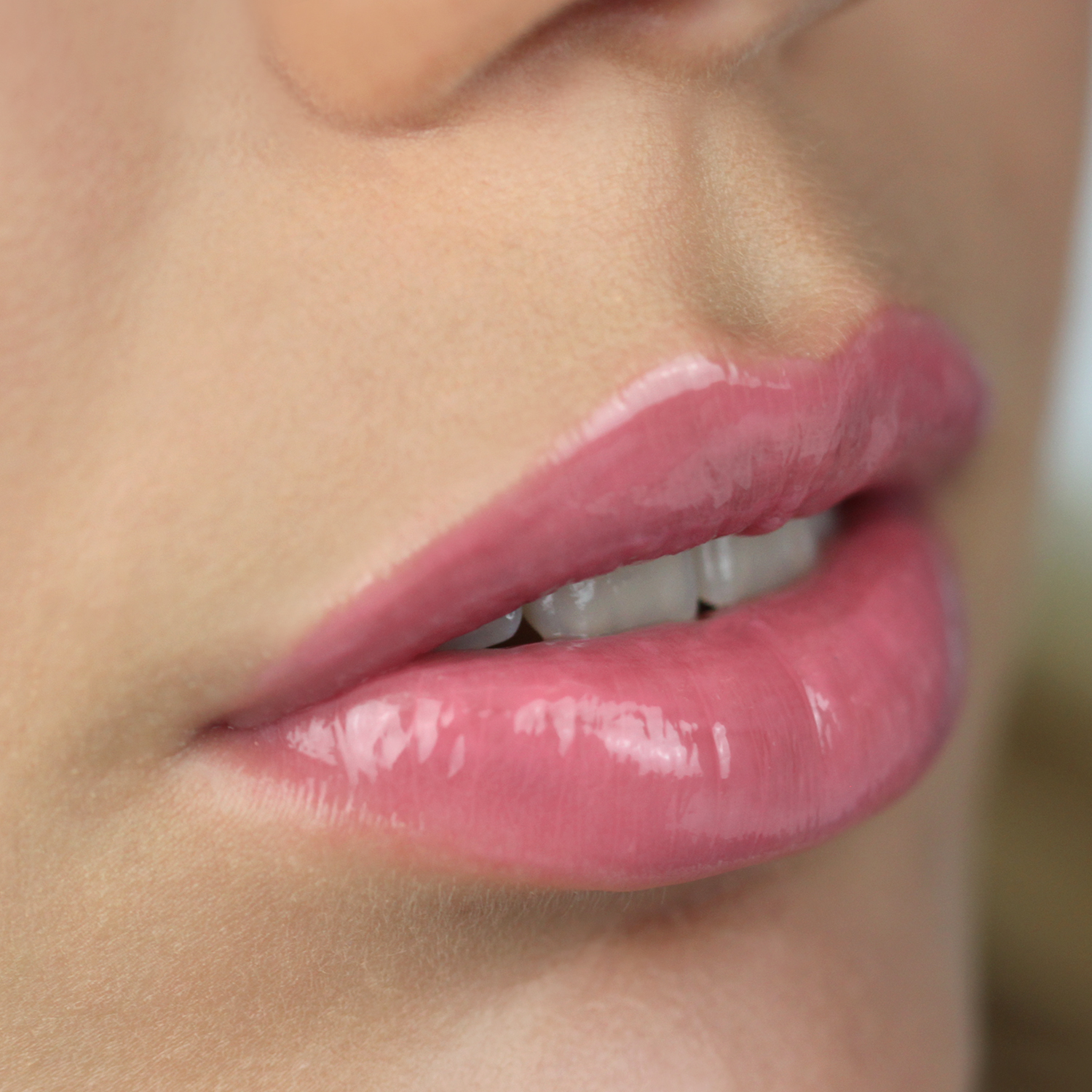 Let it Glow - Szájfény No.04 Flamingo Let it Glow - Szájfény No.04 Flamingo