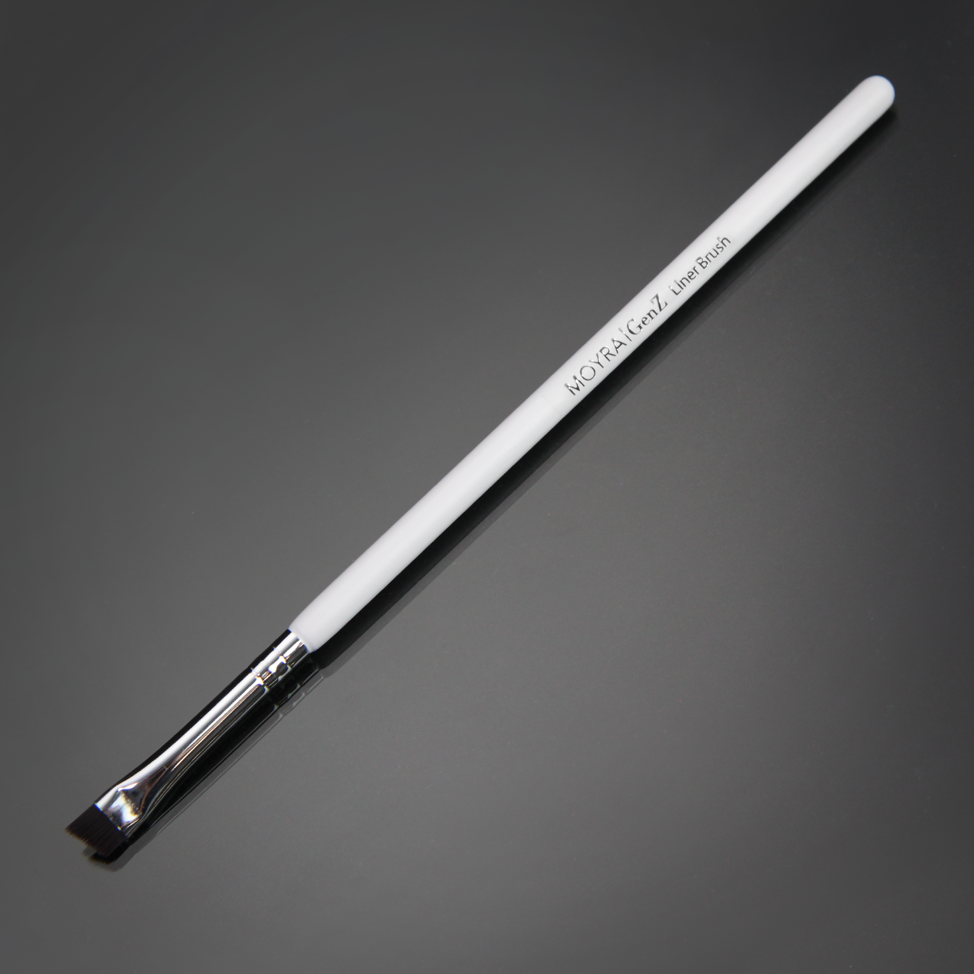 Szemhéjtus és szemöldök ecset Szemhéjtus és szemöldök ecset