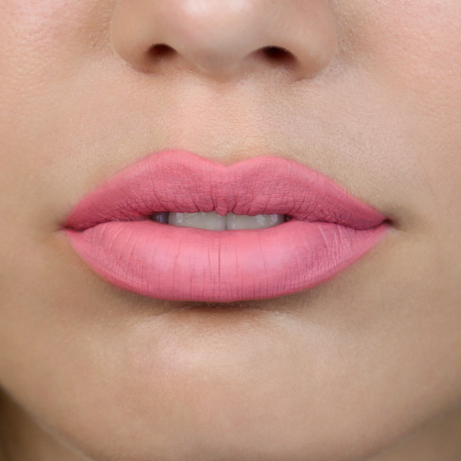 Had me at hello - Hosszantartó folyékony ajakrúzs No.03 Euphoria Had me at hello - Hosszantartó folyékony ajakrúzs No.03 Euphoria